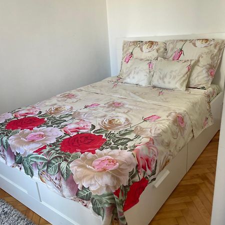 Apartment Victoria Gherla Екстериор снимка